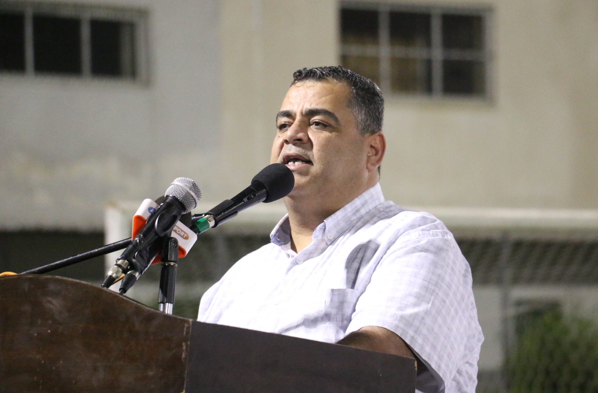 "هنية" يكرم أبطال كرة الطاولة والطائرة وأكاديمية تشامبيونز | 