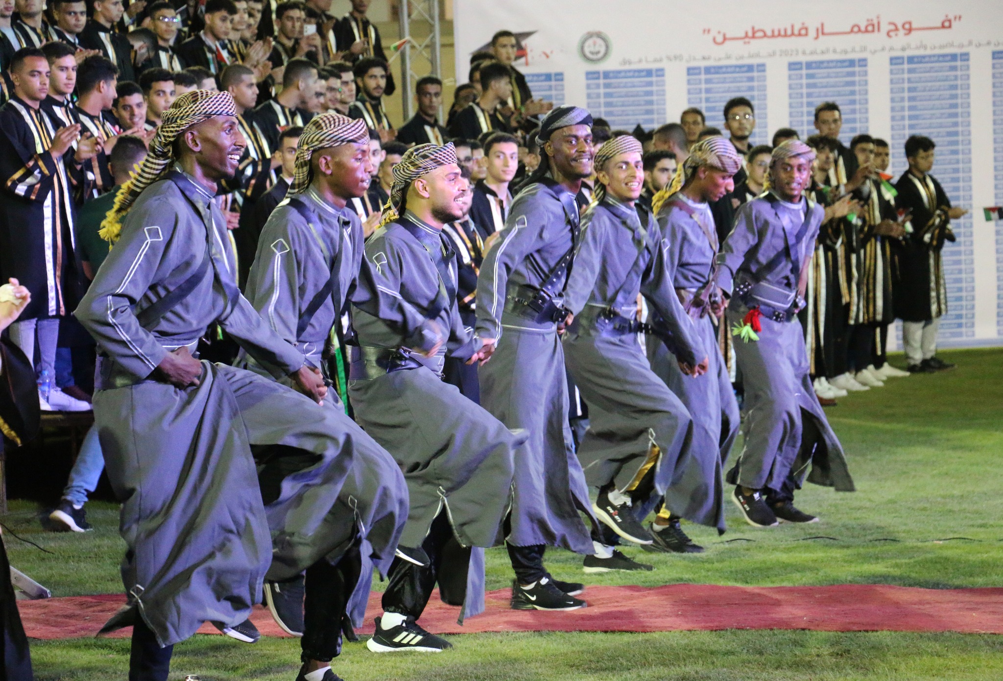 حفل تكريم 250 من المتفوقين من الرياضيين وأبناءهم في الثانوية العامة " فوج أقمار فلسطين " | 