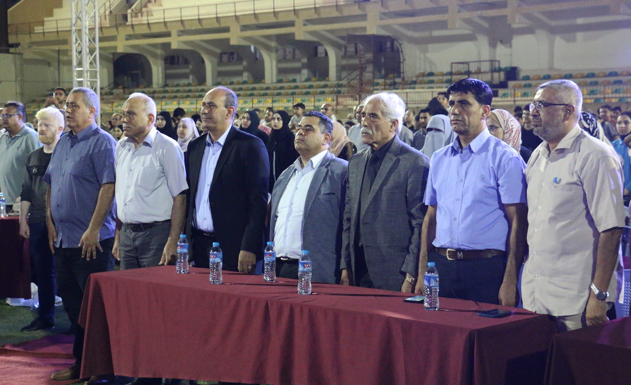 حفل تكريم 250 من المتفوقين من الرياضيين وأبناءهم في الثانوية العامة " فوج أقمار فلسطين " | 