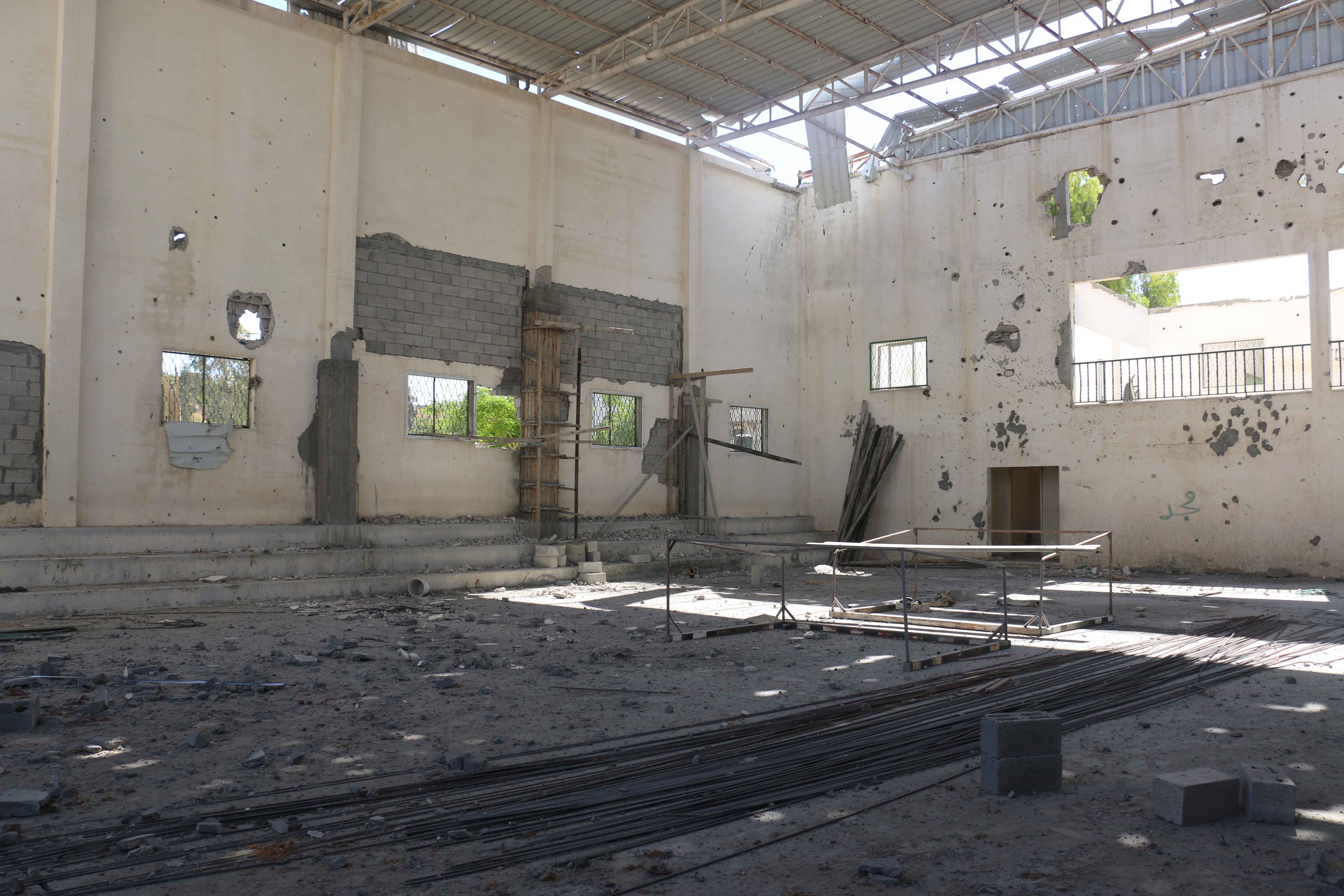 صالـــــــة الشهيـــــــد هايــــل عبـــد الحميــــد 1